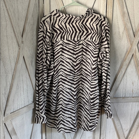 Tahari 100% Linen Button Up Shirt Zebra Print Large Nice!! - Picture 6 of 8
